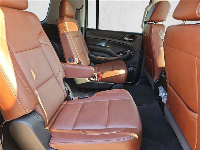 Used 2020 Chevrolet Suburban Premier w/ Premier Plus Edition AWD/4WD image 23