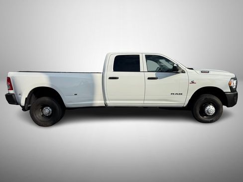 Used 2022 RAM 3500 Tradesman w/ Bed Utility Group image 6