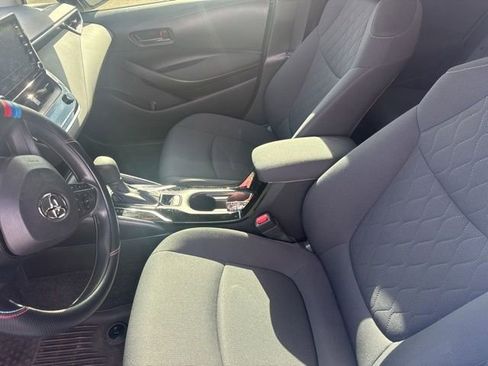 Used 2022 Toyota Corolla LE FWD image 9