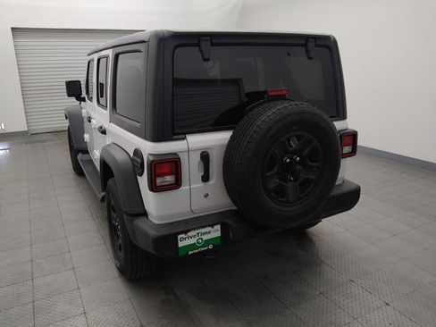 Used 2018 Jeep Wrangler Unlimited Sport AWD/4WD image 6