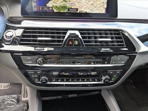 Used 2019 BMW M550i xDrive w/ Premium Package image 16