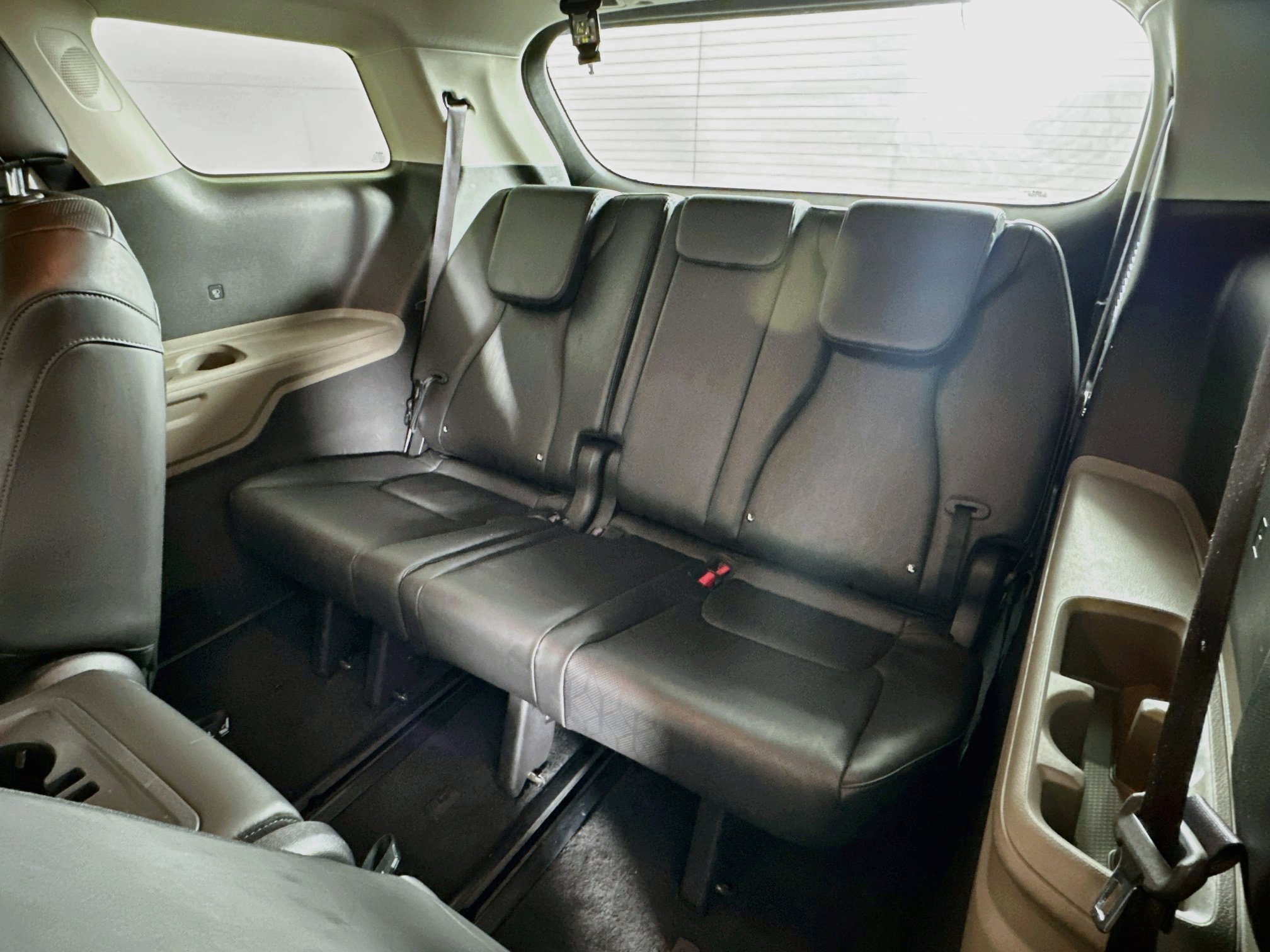 Used 2026 Kia Carnival FWD image 28