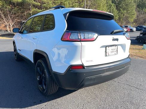 Used 2020 Jeep Cherokee Latitude Plus image 7