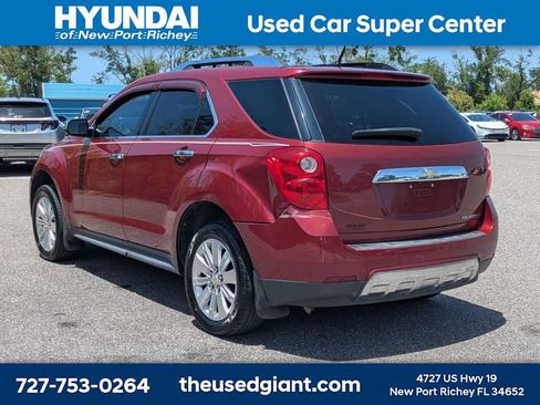Used 2011 Chevrolet Equinox LT w/ Chrome Appearance Package FWD image 3