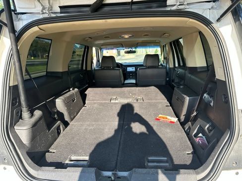 Used 2017 Ford Flex SEL w/ Equipment Group 202A FWD image 10