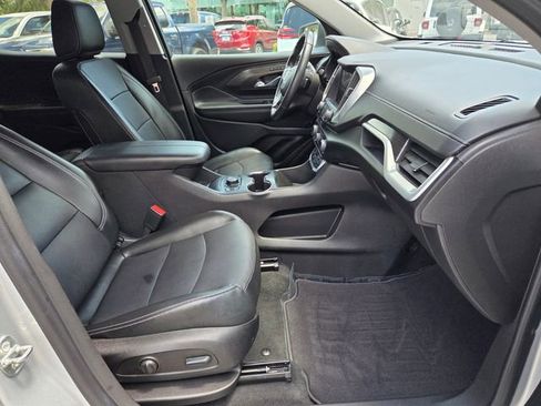 Used 2022 GMC Terrain SLT AWD/4WD image 15