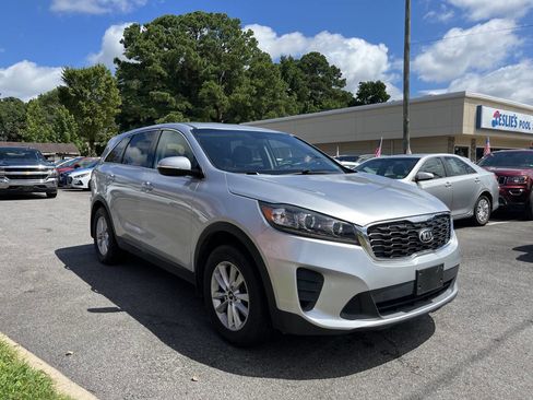 Used 2019 Kia Sorento L image 3