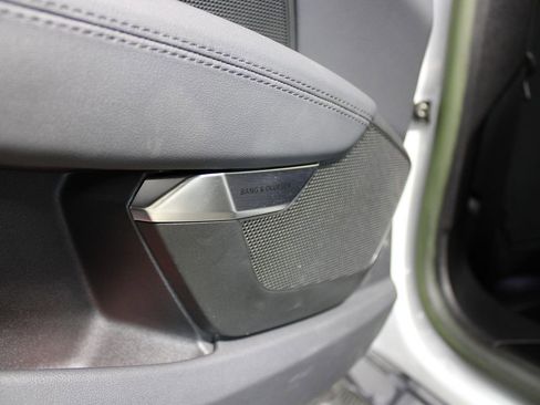 Used 2023 Audi e-tron GT Premium Plus image 12