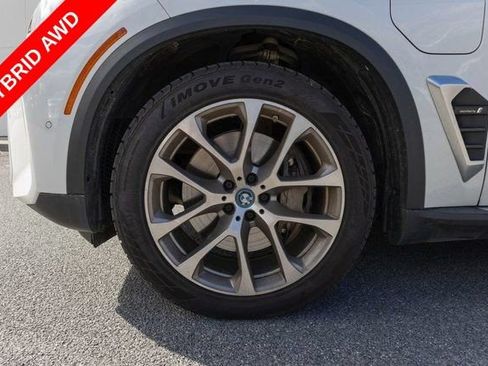 Used 2024 BMW X5 xDrive50e AWD/4WD image 2