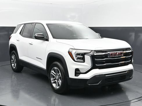 Used 2025 GMC Terrain Elevation AWD/4WD image 7