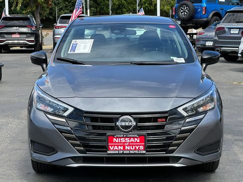 Used 2024 Nissan Versa SR FWD image 12