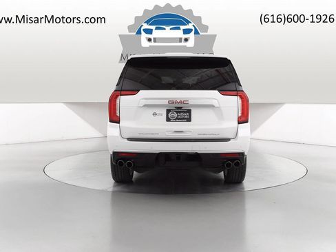 Used 2021 GMC Yukon Denali w/ Denali Premium Package image 5