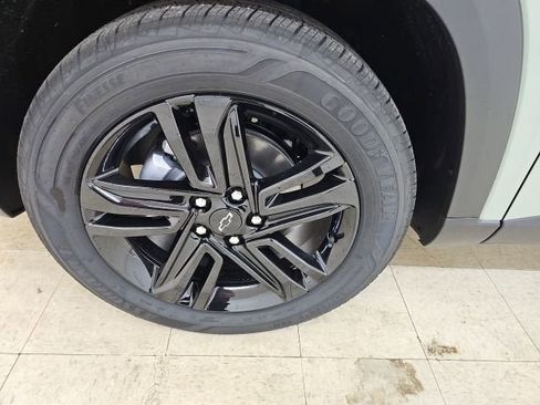 New 2026 Chevrolet Trax ACTIV w/ Driver Confidence Package FWD image 23
