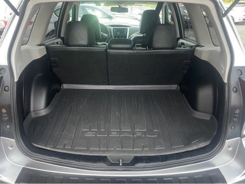Used 2012 Subaru Forester 2.5X Limited AWD/4WD image 8