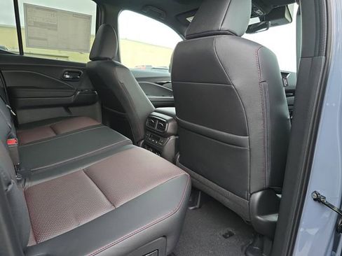 New 2026 Honda Ridgeline Black Edition image 11