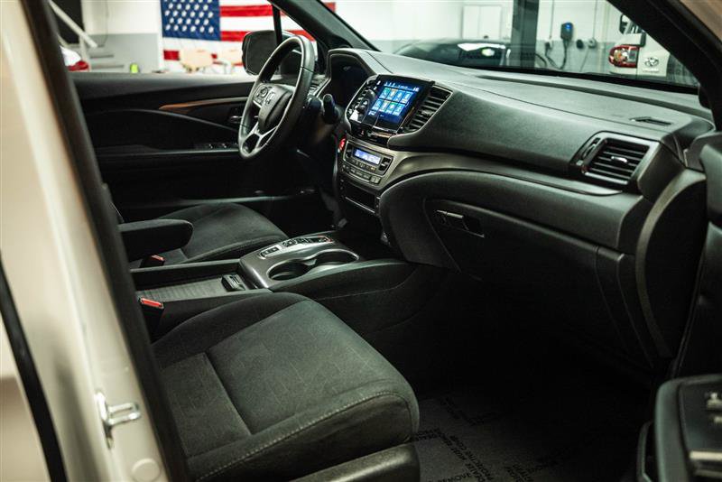 Used 2022 Honda Pilot Sport image 13