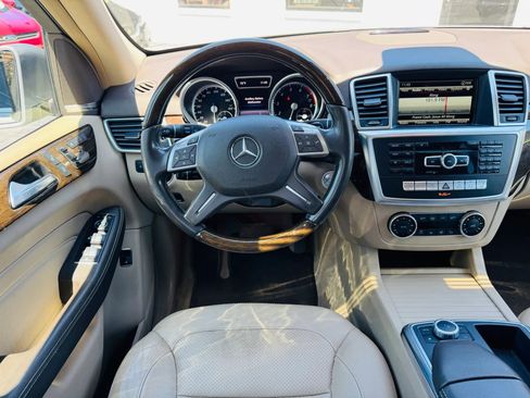 Used 2015 Mercedes-Benz ML 350 4MATIC w/ Premium 1 Package image 14