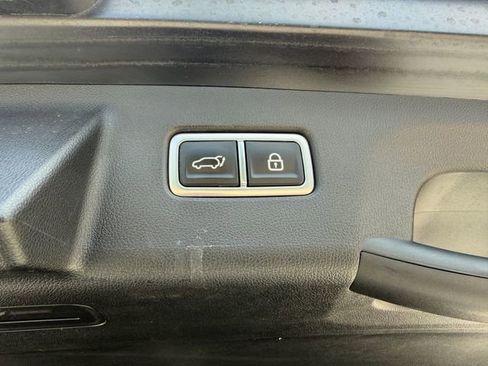 Used 2023 Kia Sorento SX AWD/4WD image 29