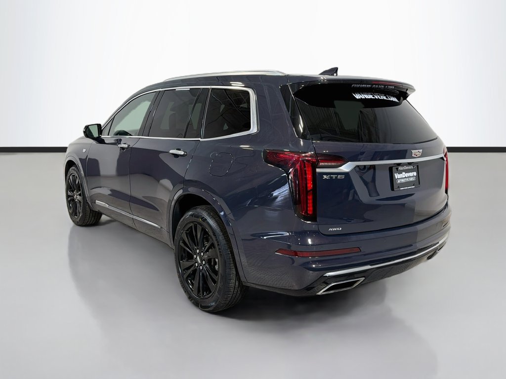 Used 2024 Cadillac XT6 Premium Luxury w/ LPO, Floor Liner Package AWD/4WD image 7