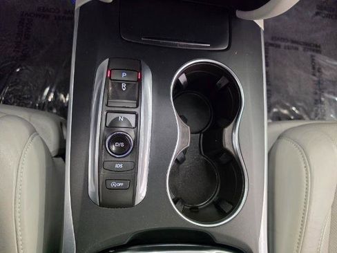Used 2016 Acura MDX SH-AWD image 19