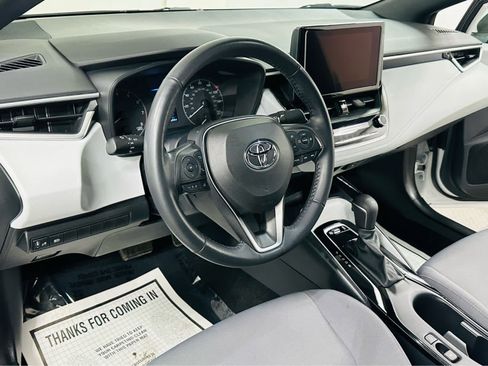Used 2023 Toyota Corolla SE w/ Carpet Mat Package (TMS) image 10