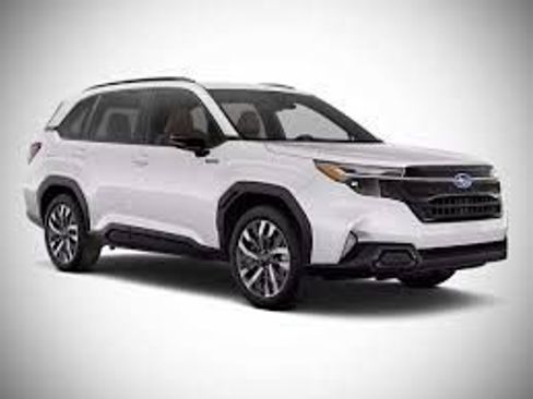 Used 2025 Subaru Forester Premium AWD/4WD image 8