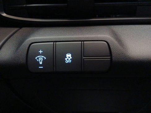 New 2026 Hyundai Elantra Sport FWD image 22