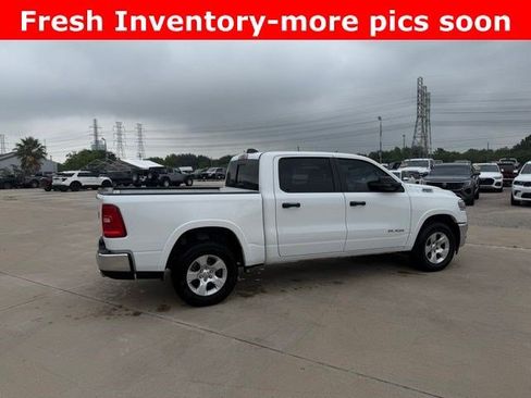 Used 2025 RAM 1500 Big Horn AWD/4WD image 3