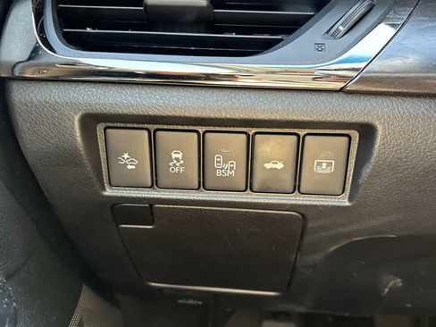 Used 2018 Toyota Avalon Limited w/ Carpet Mat Package image 5