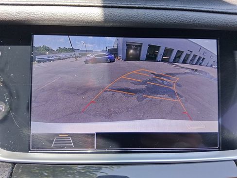Used 2020 Cadillac XT5 Premium Luxury FWD image 16