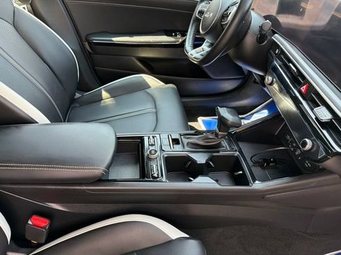 Used 2025 Kia K5 GT-Line w/ GT-Line Premium Package AWD/4WD image 11