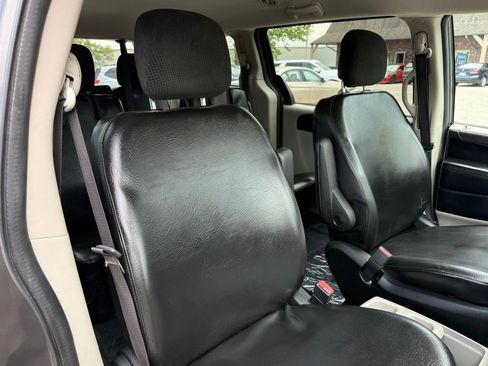 Used 2016 Dodge Grand Caravan SE w/ Quick Order Package 29E SE FWD image 22