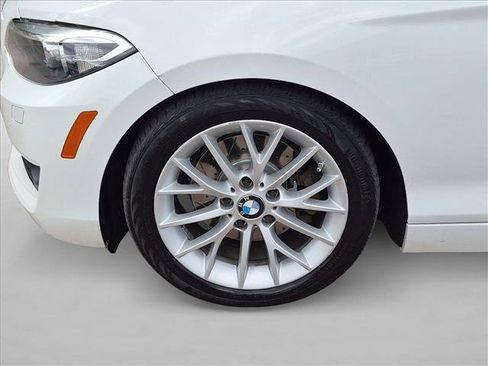 Used 2015 BMW 228i xDrive Convertible AWD/4WD image 30