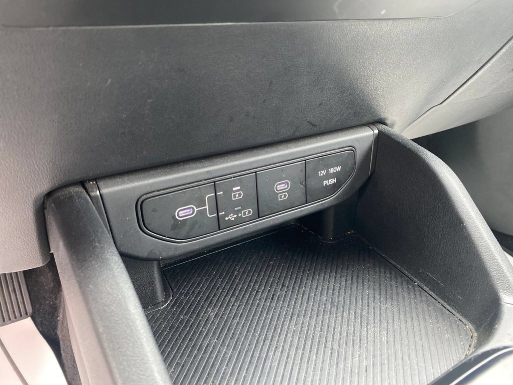 Used 2025 Kia K4 FWD image 31