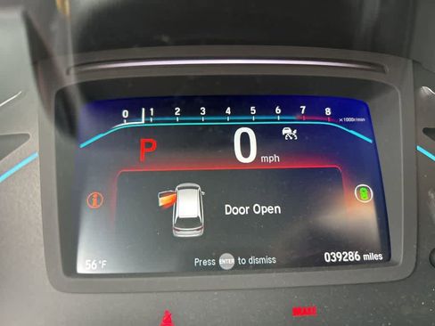 Used 2023 Honda Odyssey Touring image 2