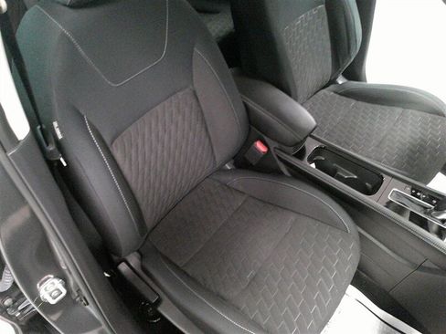 Used 2023 Nissan Kicks SV image 22