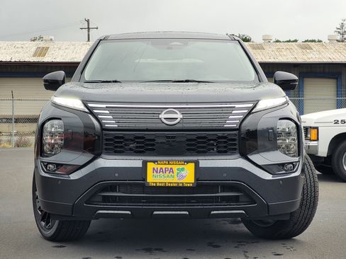 New 2026 Nissan Rogue SL AWD/4WD image 2