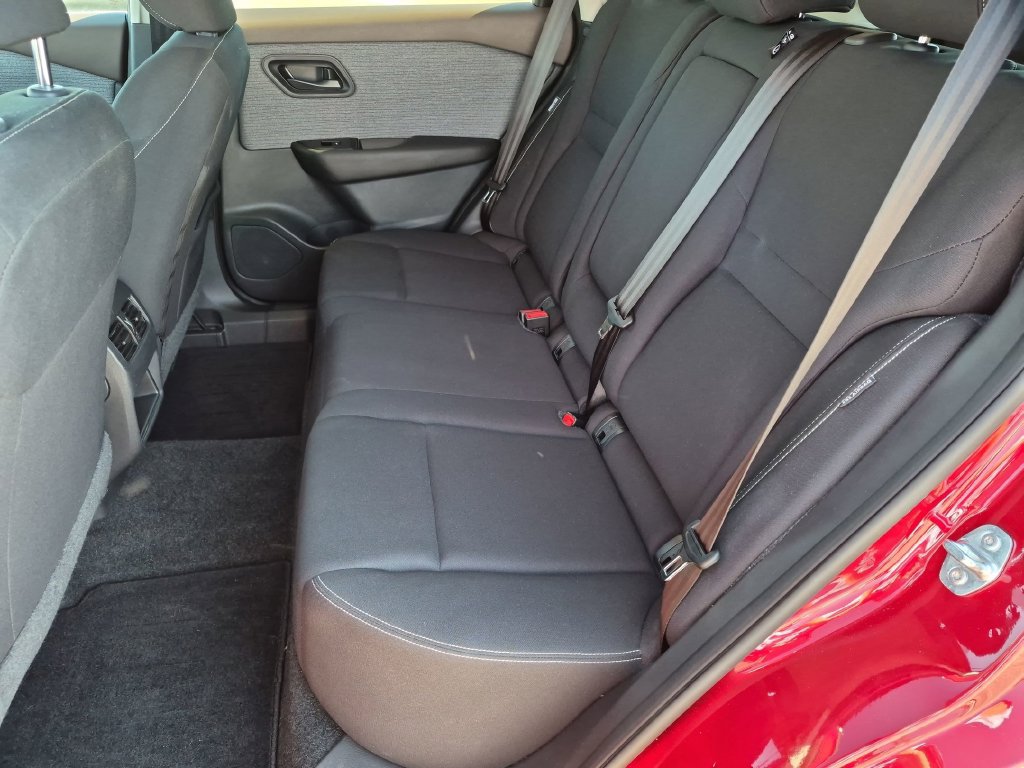 Used 2023 Nissan Rogue S FWD image 25