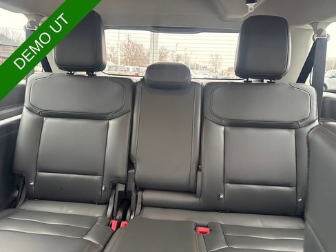 Used 2025 Ford Expedition Max Active AWD/4WD image 19
