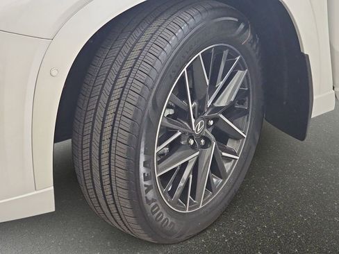 Used 2026 Lexus TX 350 AWD image 32
