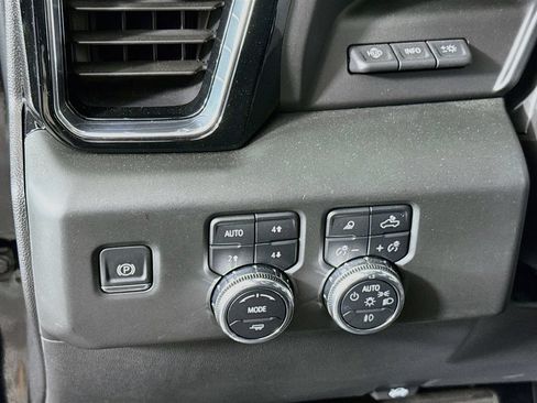 Used 2025 GMC Sierra 1500 Denali w/ Denali Reserve Package AWD/4WD image 10
