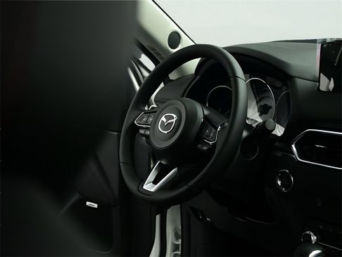 New 2025 MAZDA CX-5 Carbon Edition image 16