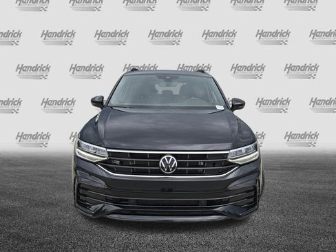 Used 2022 Volkswagen Tiguan SE R-Line AWD/4WD image 6