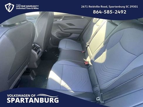 New 2026 Volkswagen Tiguan SE R-Line image 11