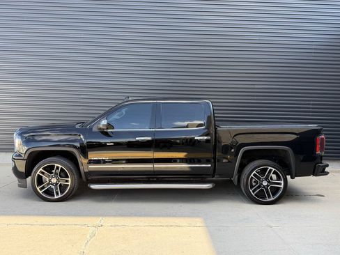 Used 2016 GMC Sierra 1500 Denali w/ Enhanced Driver Alert Package AWD/4WD image 10