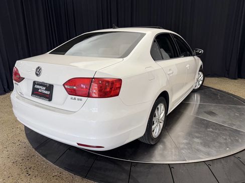 Used 2013 Volkswagen Jetta SE FWD image 8
