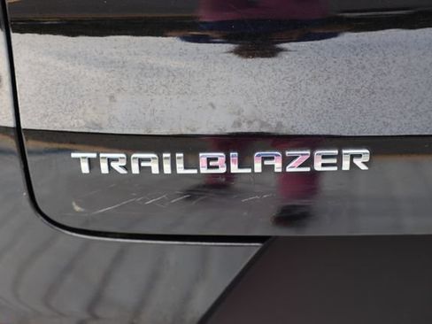 Used 2023 Chevrolet TrailBlazer LS FWD image 43