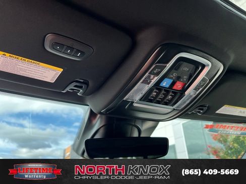 New 2026 RAM 2500 Laramie AWD/4WD image 9