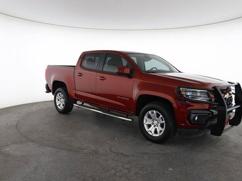 Used 2021 Chevrolet Colorado LT w/ Safety Package RWD image 2