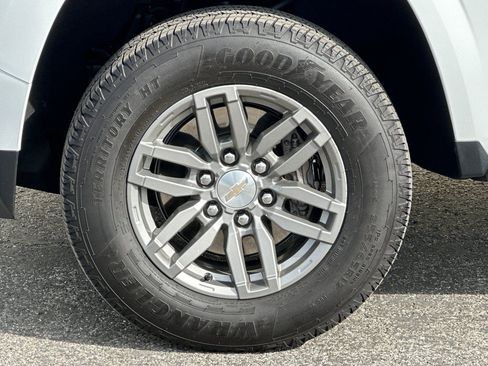 Used 2024 Chevrolet Colorado LT w/ LT Convenience Package image 35